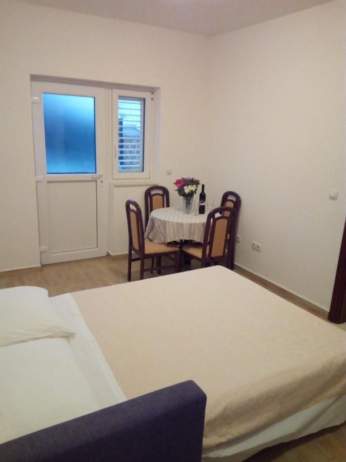 Apartment On The Beach Lokva Rogoznica Εξωτερικό φωτογραφία